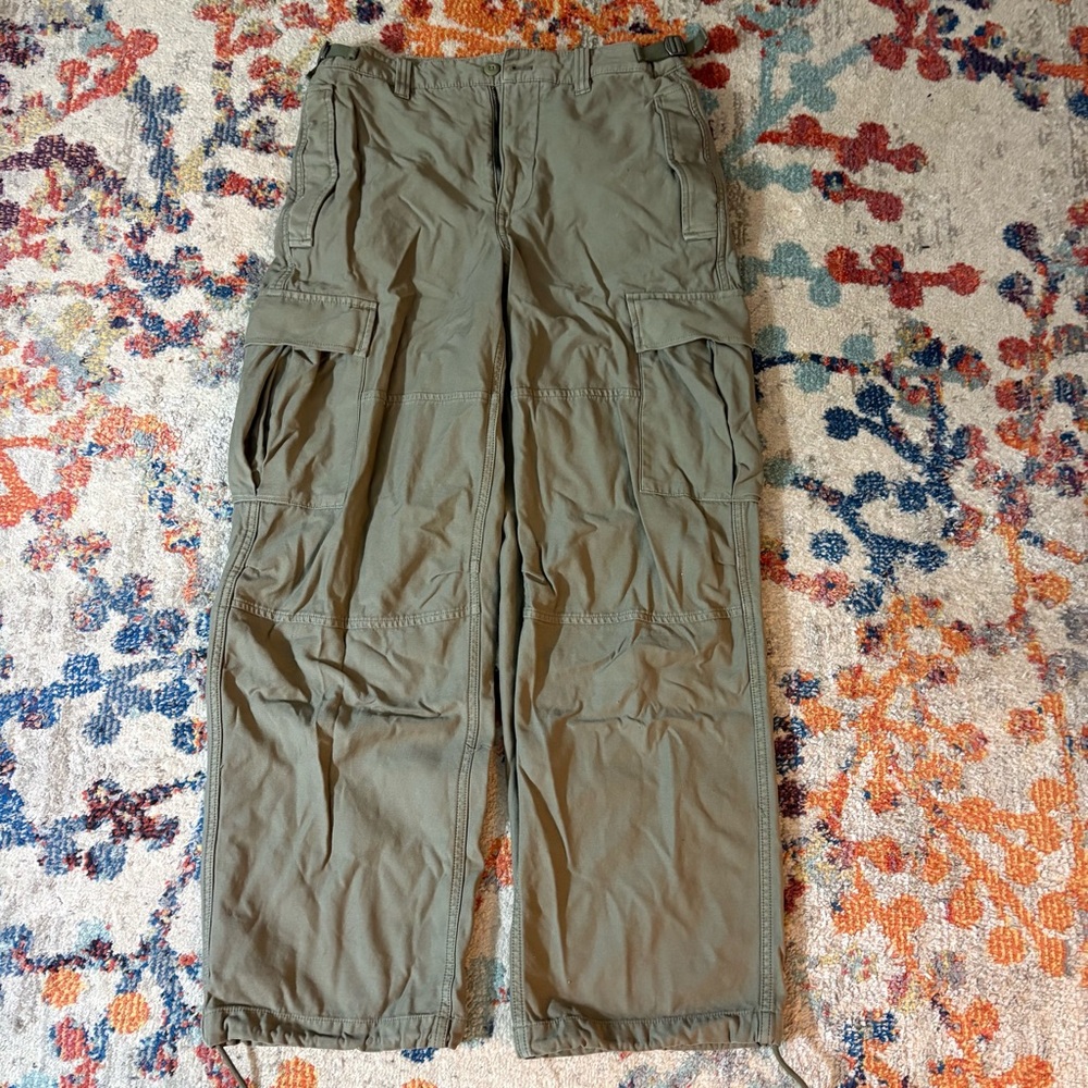 Khaki Green Aritzia Highline Cargo Pant